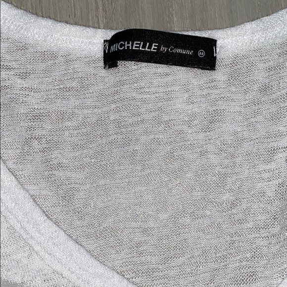 🎉HP🎉 Michelle by Commune Burnout White Pocket T - Picture 5 of 6